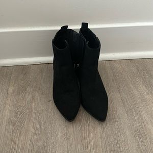 Black velour boot